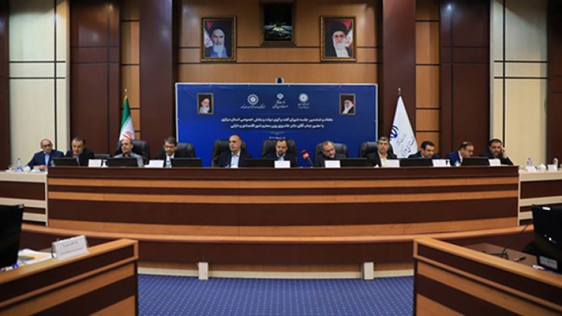وزیر اقتصاد در نشست شورای گفت‌وگوی استان مرکزی؛ برای فعالان اقتصادی باید قاعده تسهیل و تشویق به‌کار گرفته شود