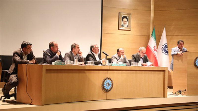 جمال رازقی در جلسه شورای گفت‌وگوی استان فارس؛ گشایش در صنعت نیازمند حل مشکلات تأمین مالی است